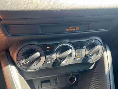 2019 Toyota Yaris L
