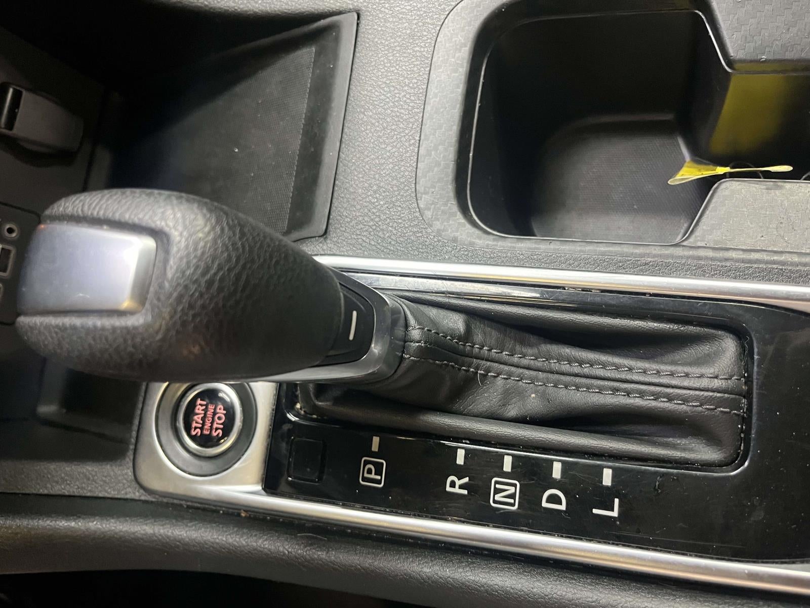 2022 Nissan Sentra SV Xtronic CVT