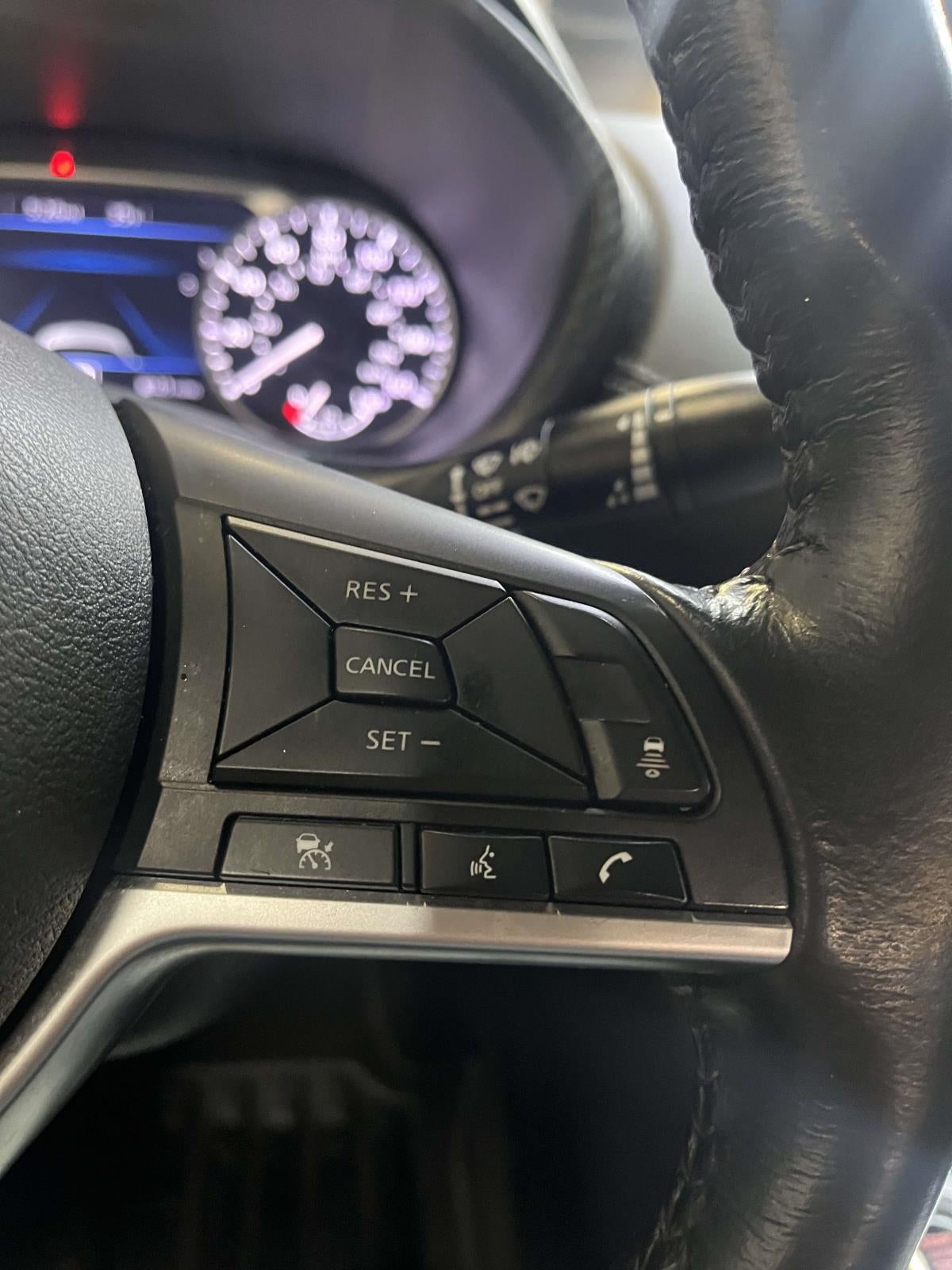 2022 Nissan Sentra SV Xtronic CVT