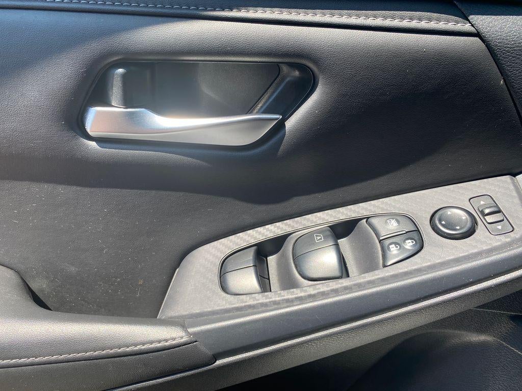 2023 Nissan Sentra SV Xtronic CVT