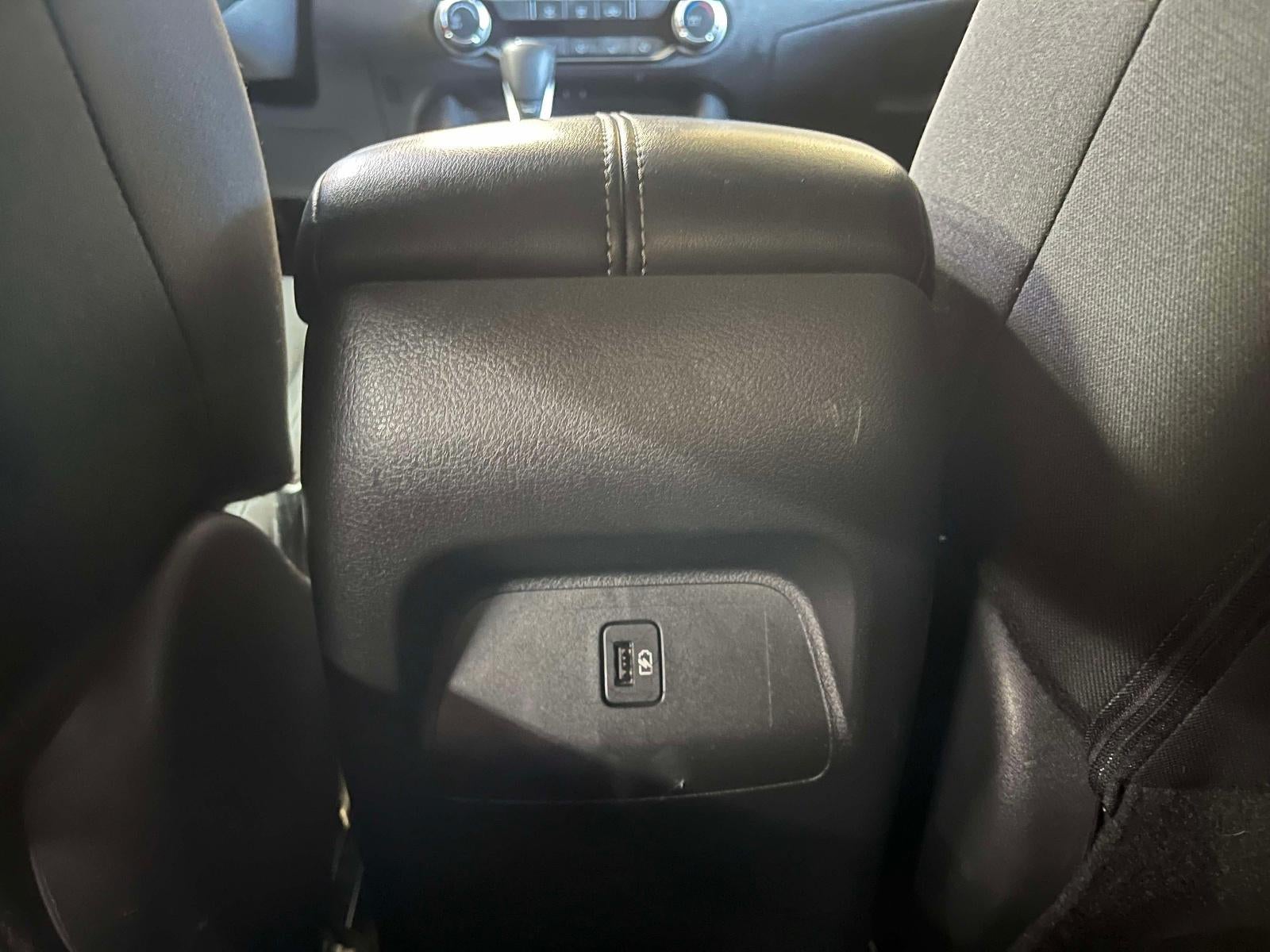 2023 Nissan Sentra SV Xtronic CVT