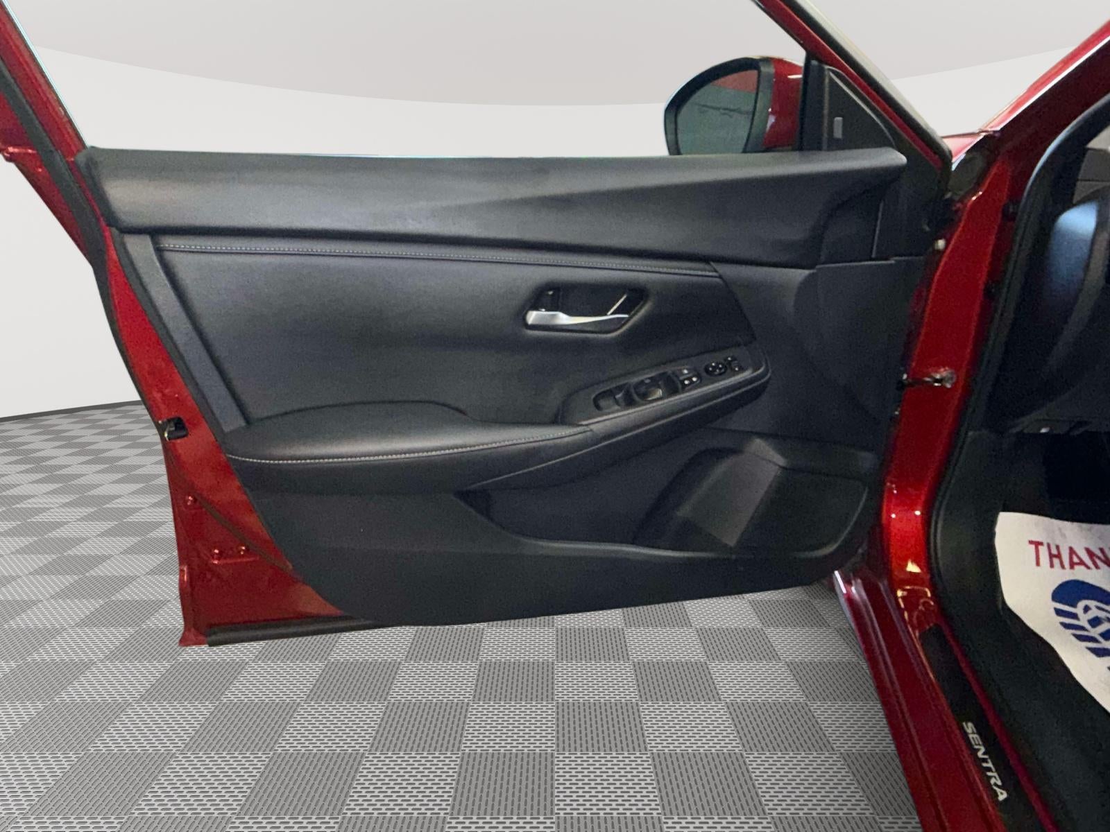 2024 Nissan Sentra SV Xtronic CVT