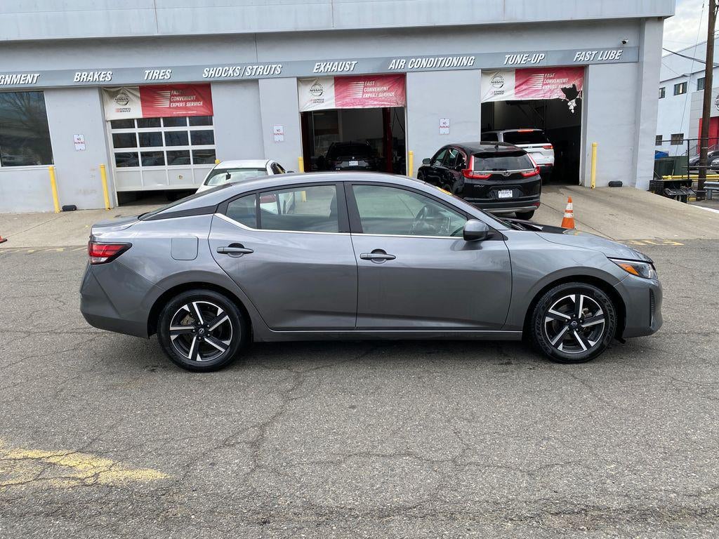 2024 Nissan Sentra SV Xtronic CVT