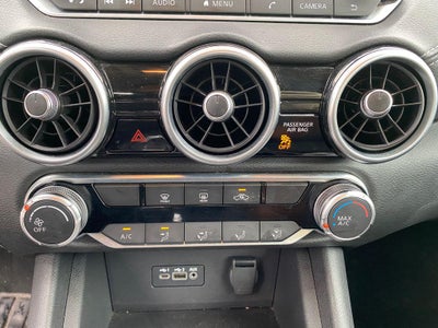 2023 Nissan Sentra SV Xtronic CVT