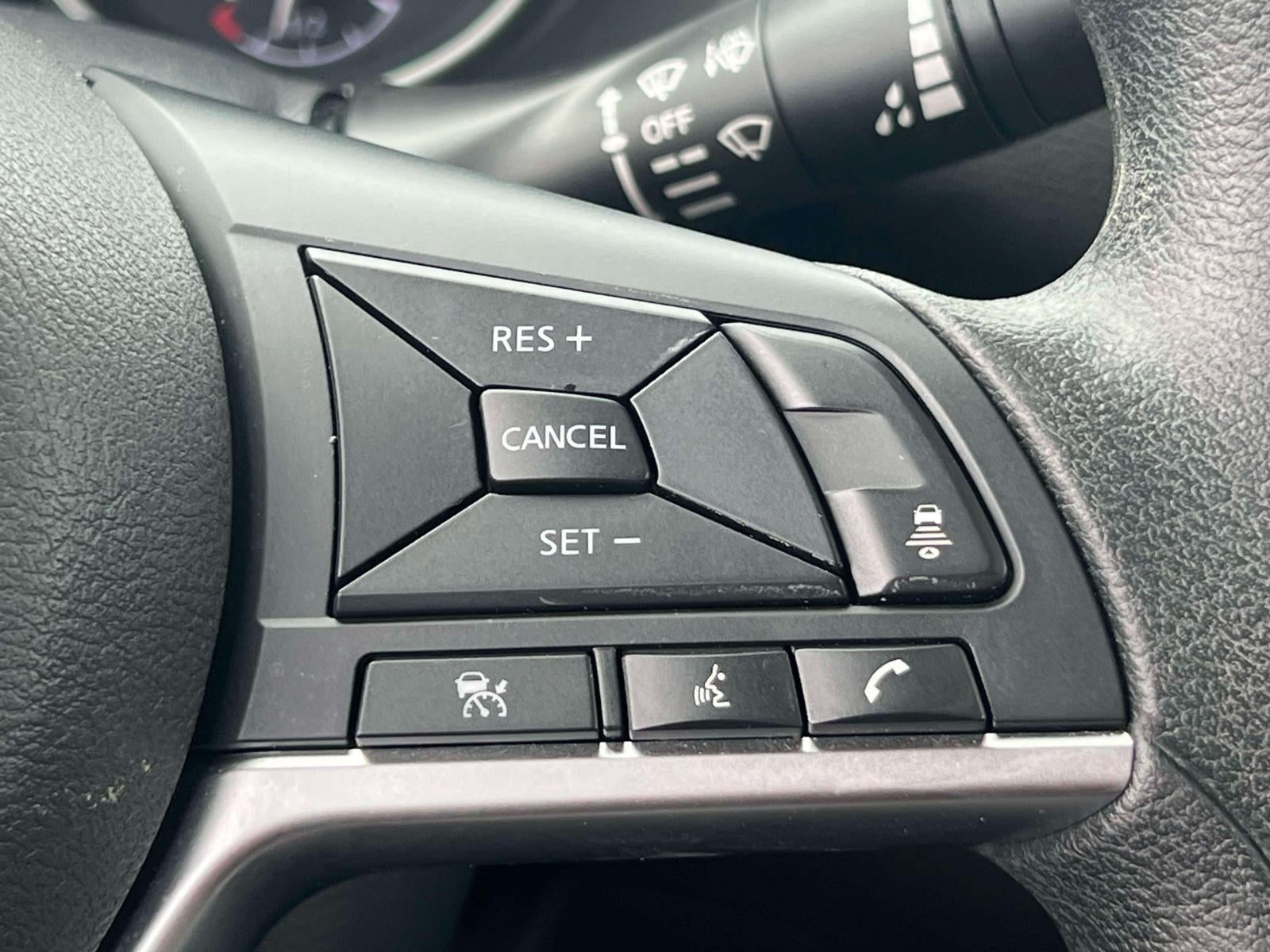 2023 Nissan Sentra SV Xtronic CVT