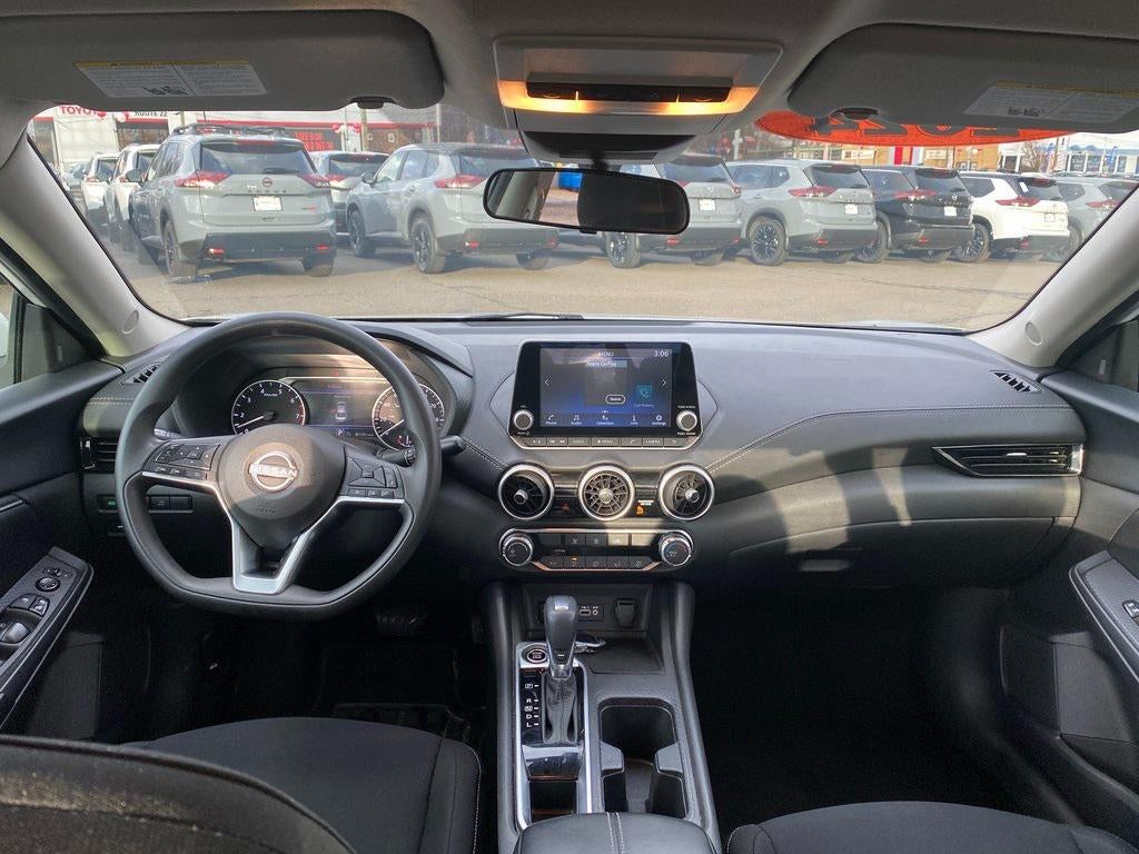 2024 Nissan Sentra SV Xtronic CVT