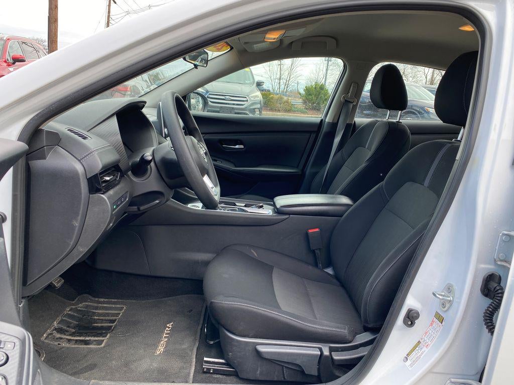 2024 Nissan Sentra SV Xtronic CVT