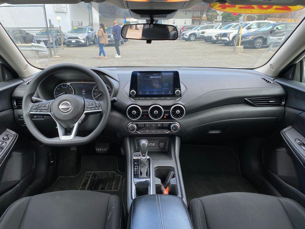 2024 Nissan Sentra SV Xtronic CVT