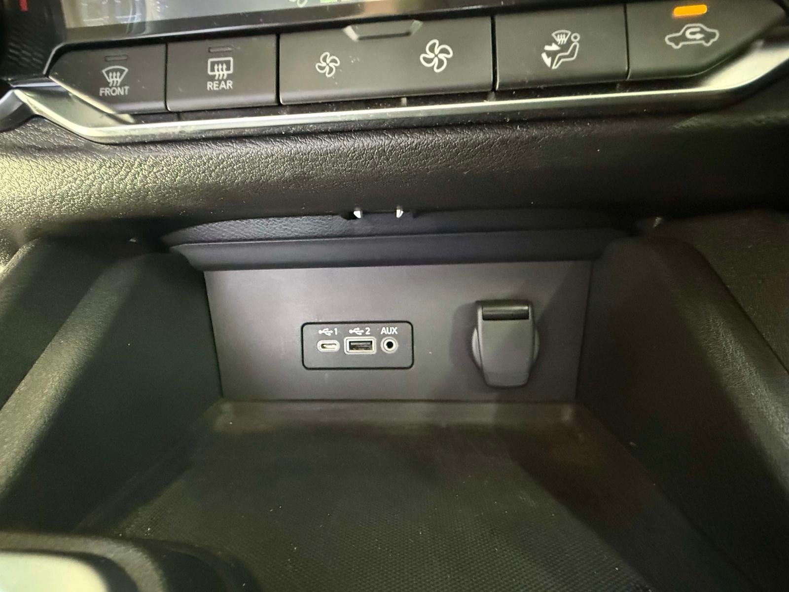 2023 Nissan Sentra SV Xtronic CVT