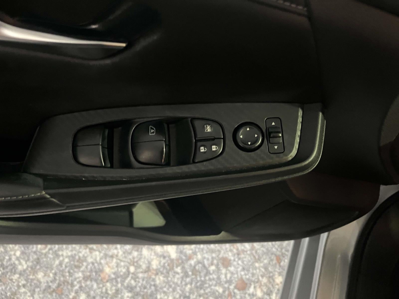 2023 Nissan Sentra SV Xtronic CVT