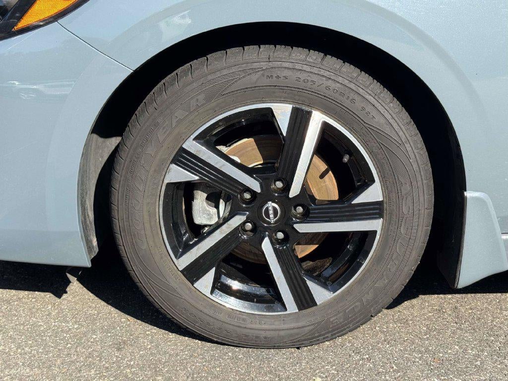 2024 Nissan Sentra SV Xtronic CVT