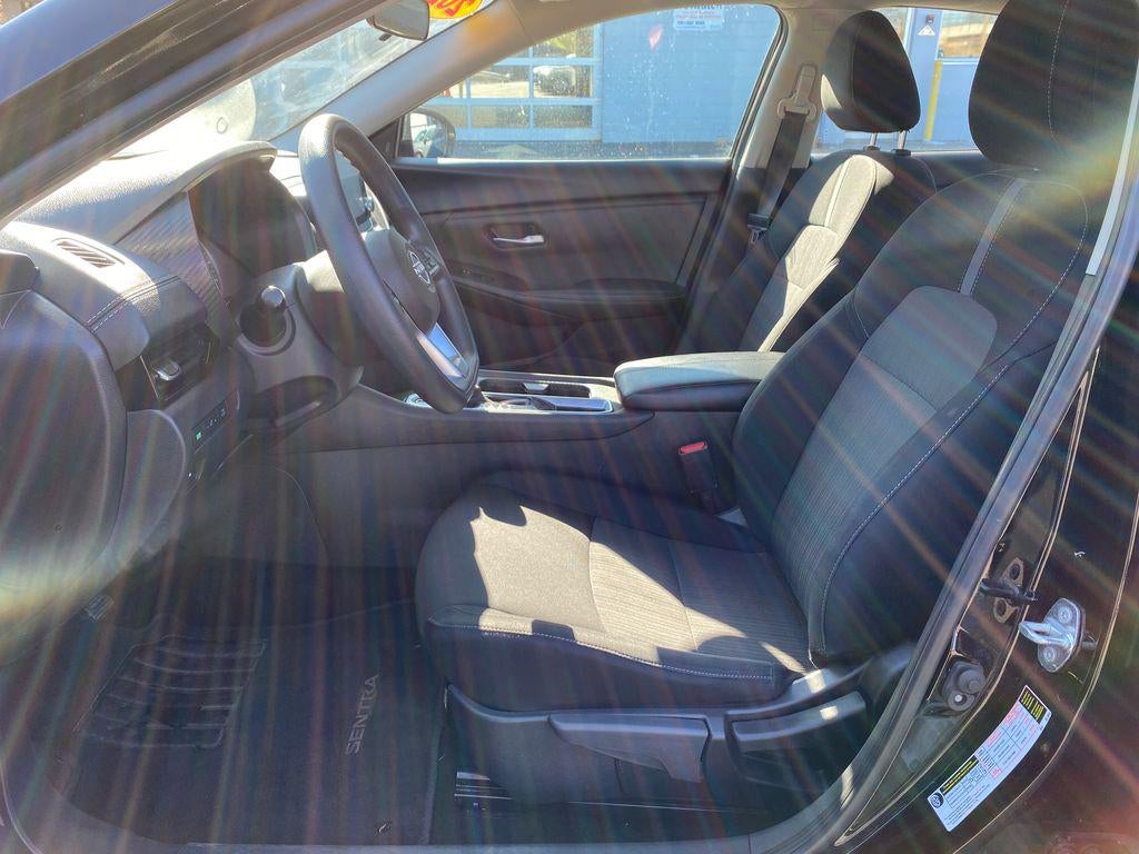 2024 Nissan Sentra SV Xtronic CVT