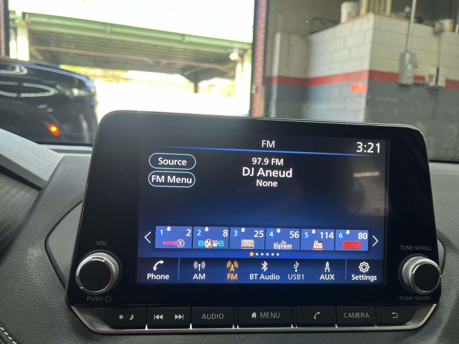 2023 Nissan Sentra SV Xtronic CVT