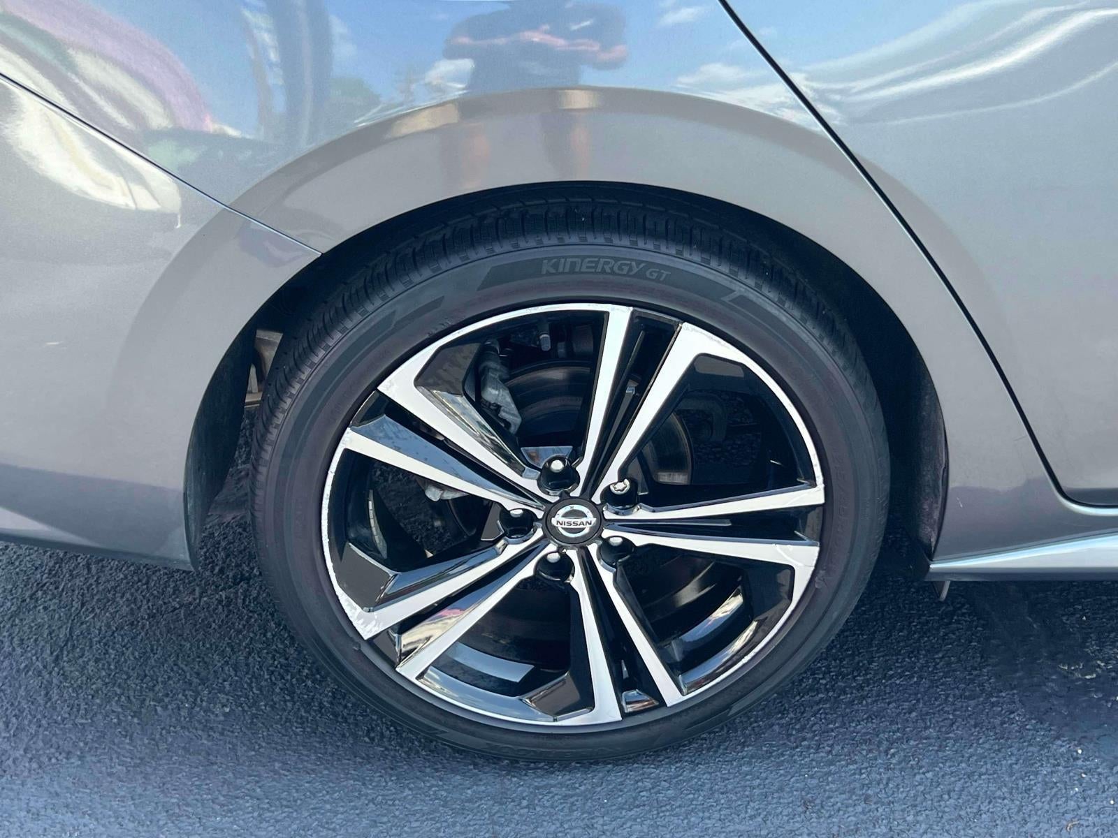 2021 Nissan Sentra SR Xtronic CVT