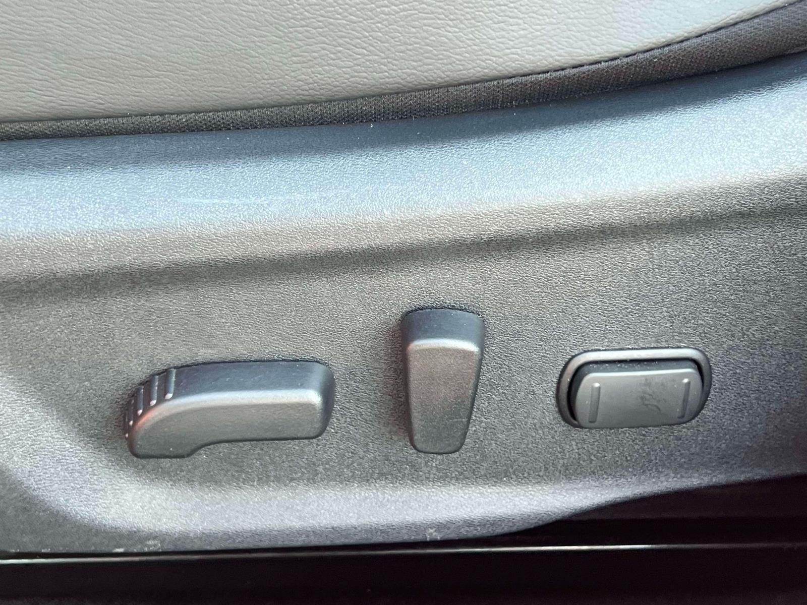 2023 Nissan Sentra SR Xtronic CVT