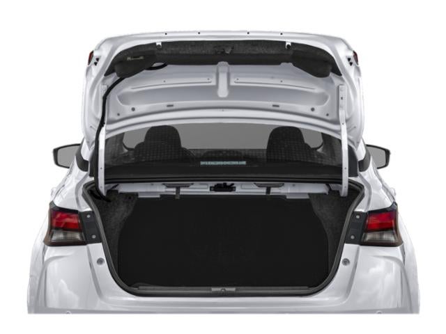 2024 Nissan Versa 1.6 SR