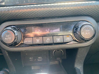 2021 Nissan Kicks SV Xtronic CVT