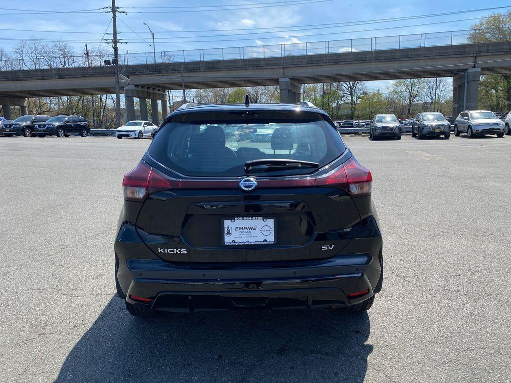 2021 Nissan Kicks SV Xtronic CVT