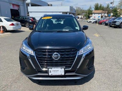 2021 Nissan Kicks SV Xtronic CVT