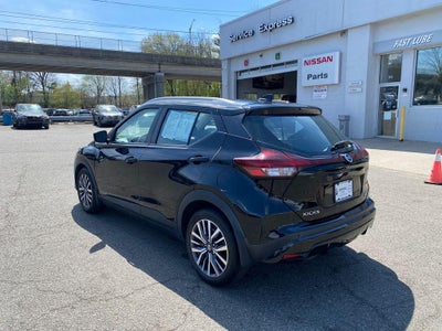 2021 Nissan Kicks SV Xtronic CVT