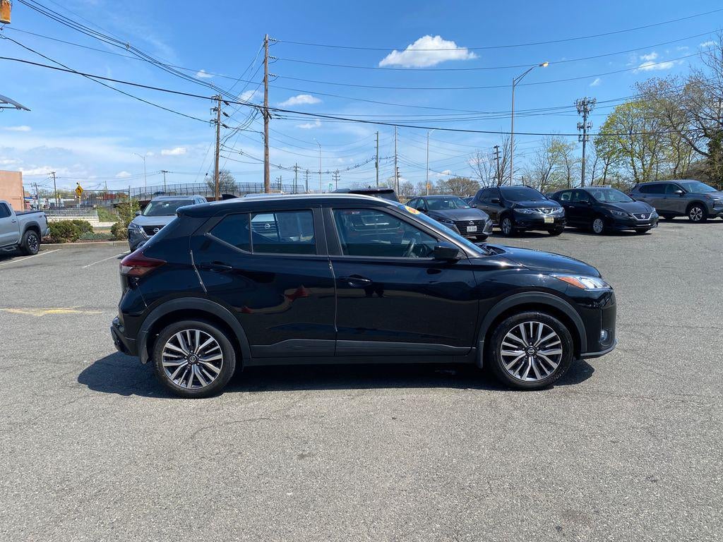2021 Nissan Kicks SV Xtronic CVT