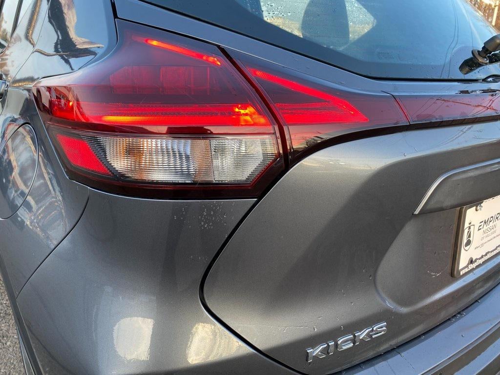 2023 Nissan Kicks SV Xtronic CVT
