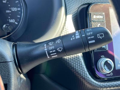 2023 Nissan Kicks SV Xtronic CVT
