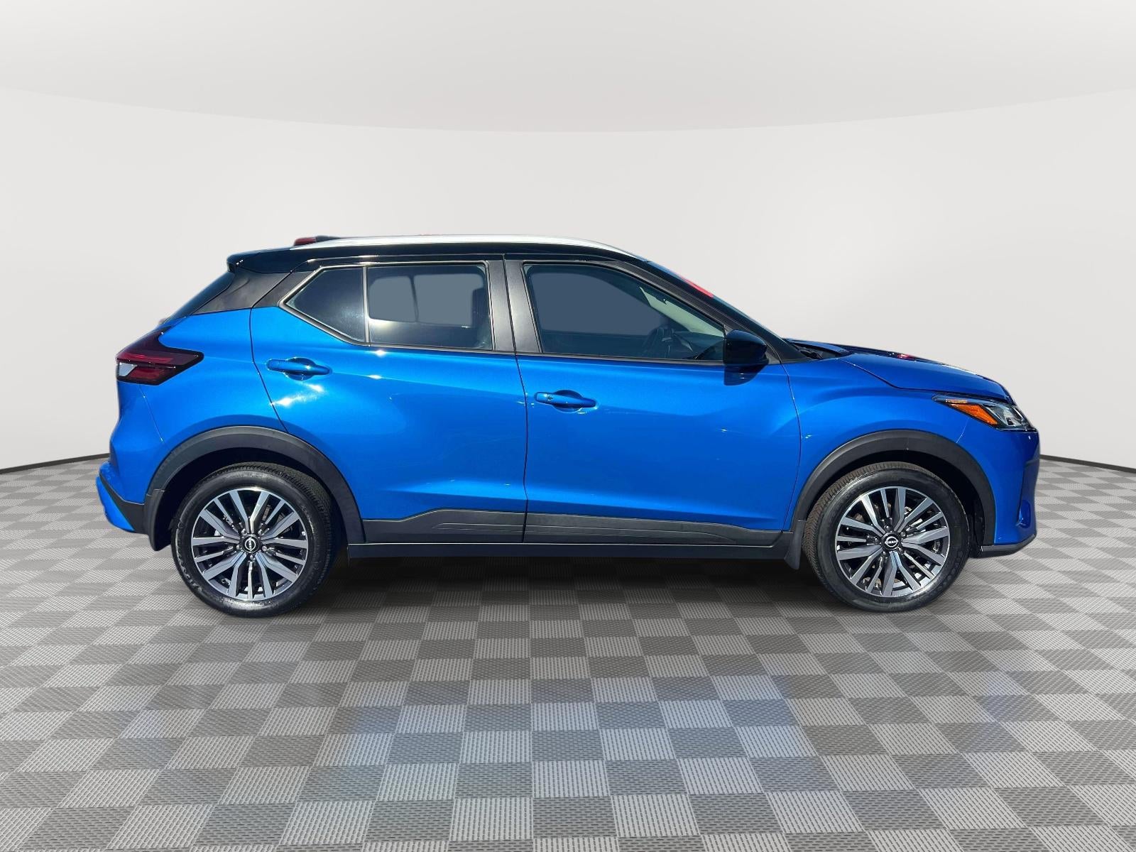 2023 Nissan Kicks SV Xtronic CVT