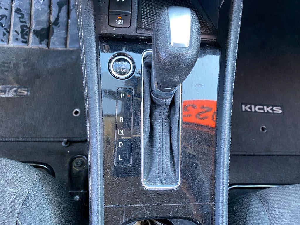 2023 Nissan Kicks SV Xtronic CVT