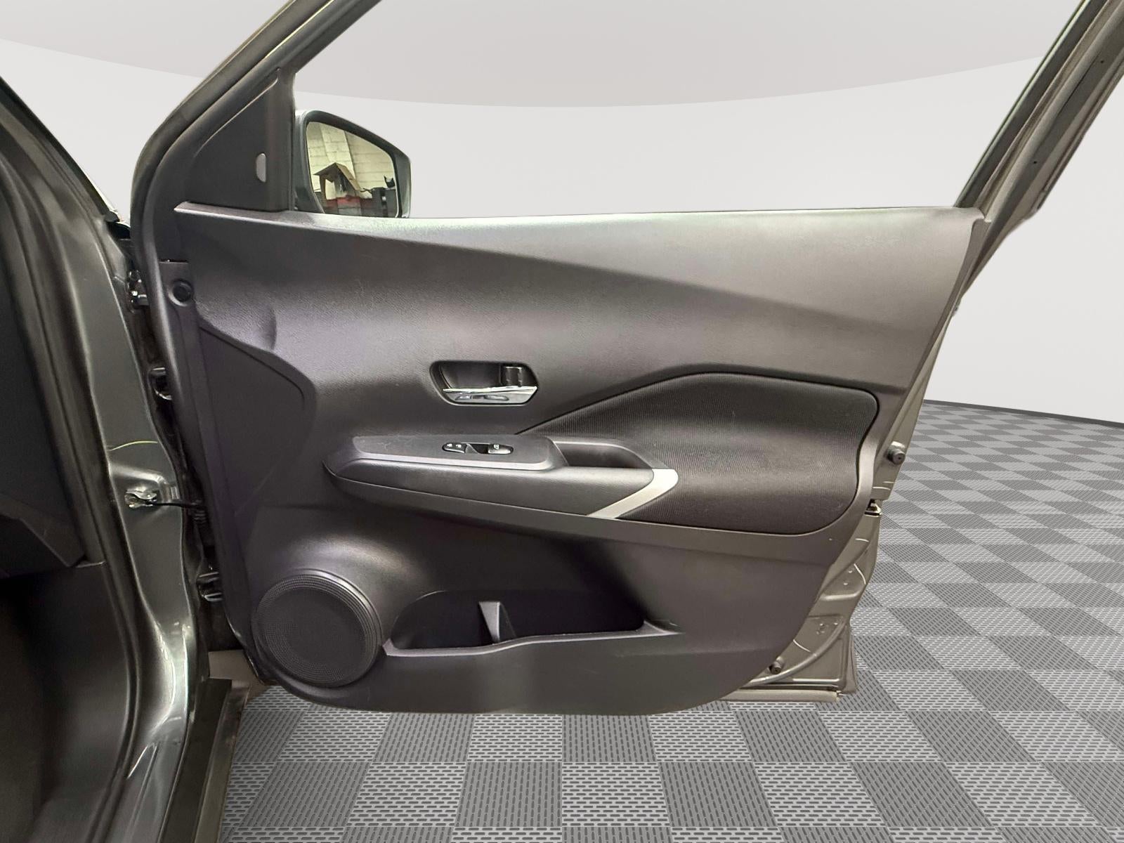 2024 Nissan Kicks SV Xtronic CVT