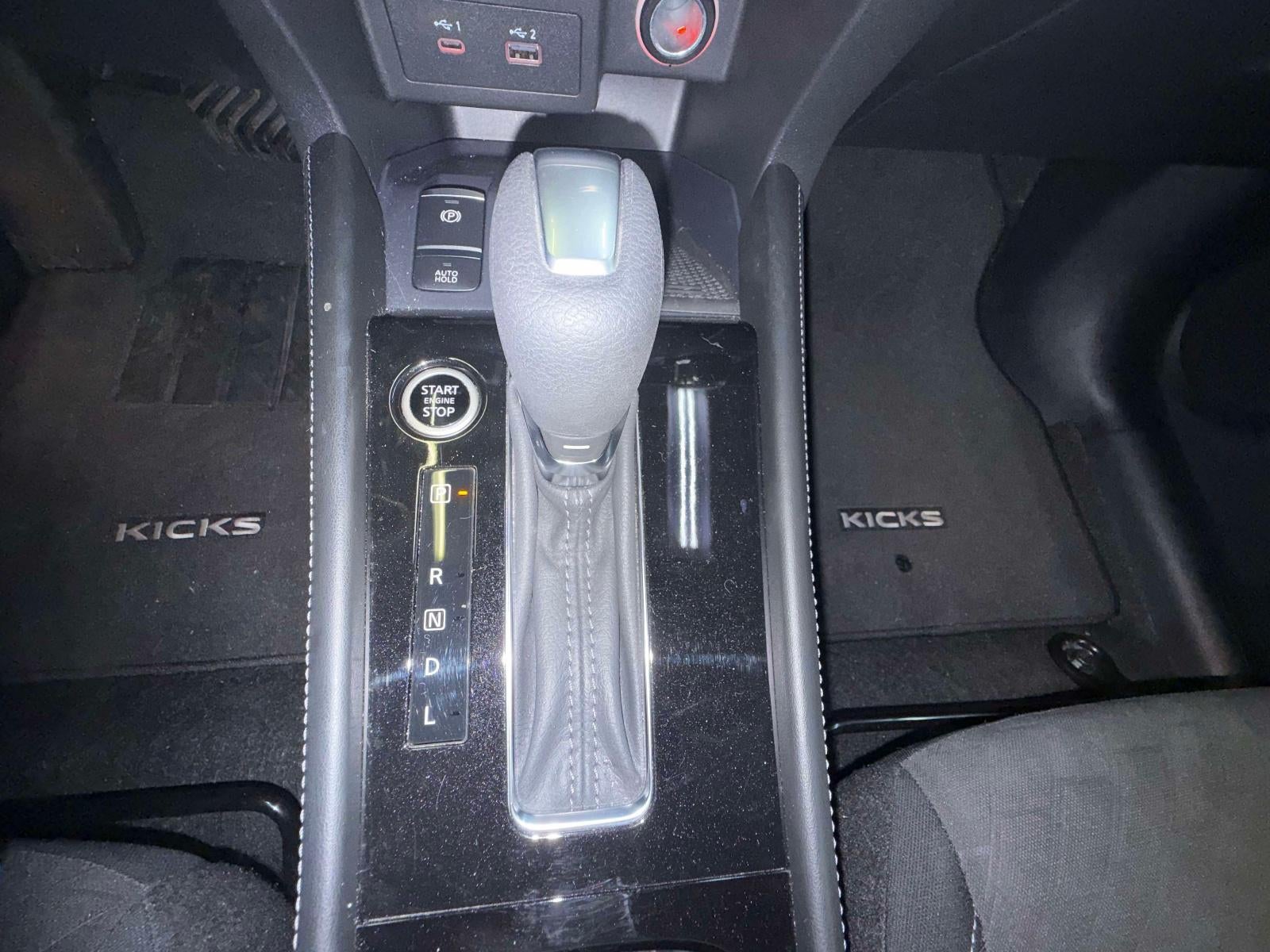 2024 Nissan Kicks SV Xtronic CVT