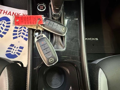 2023 Nissan Kicks SR Xtronic CVT