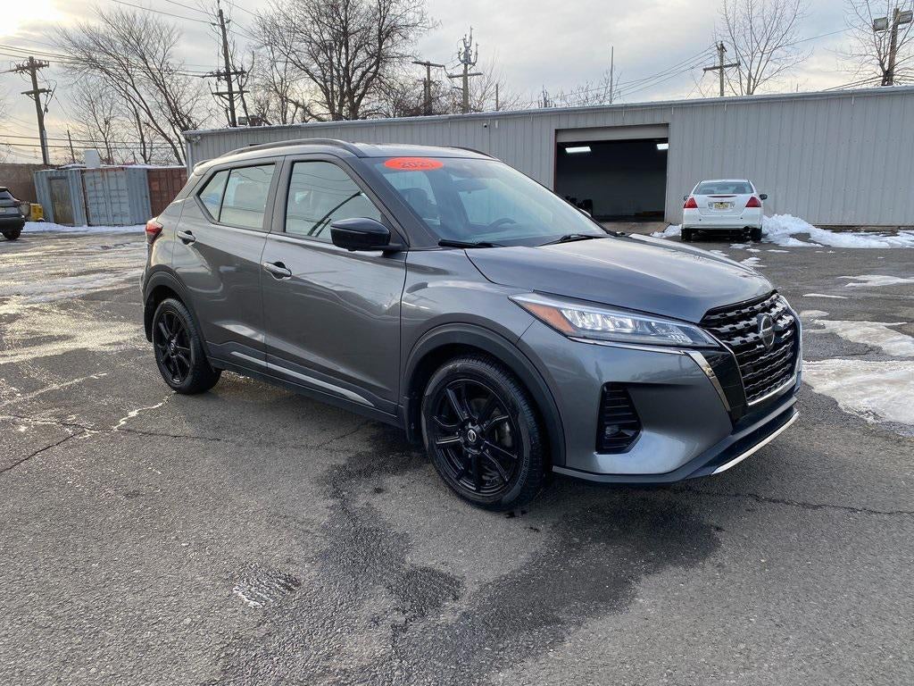 2021 Nissan Kicks SR Xtronic CVT