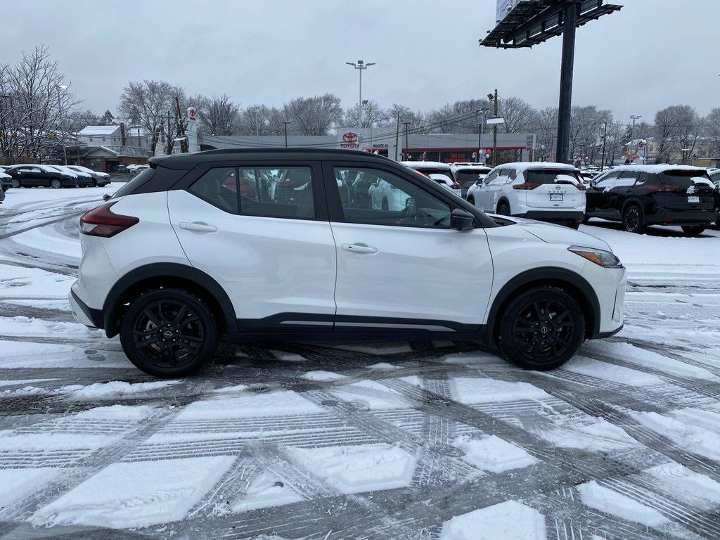 2023 Nissan Kicks SR Xtronic CVT