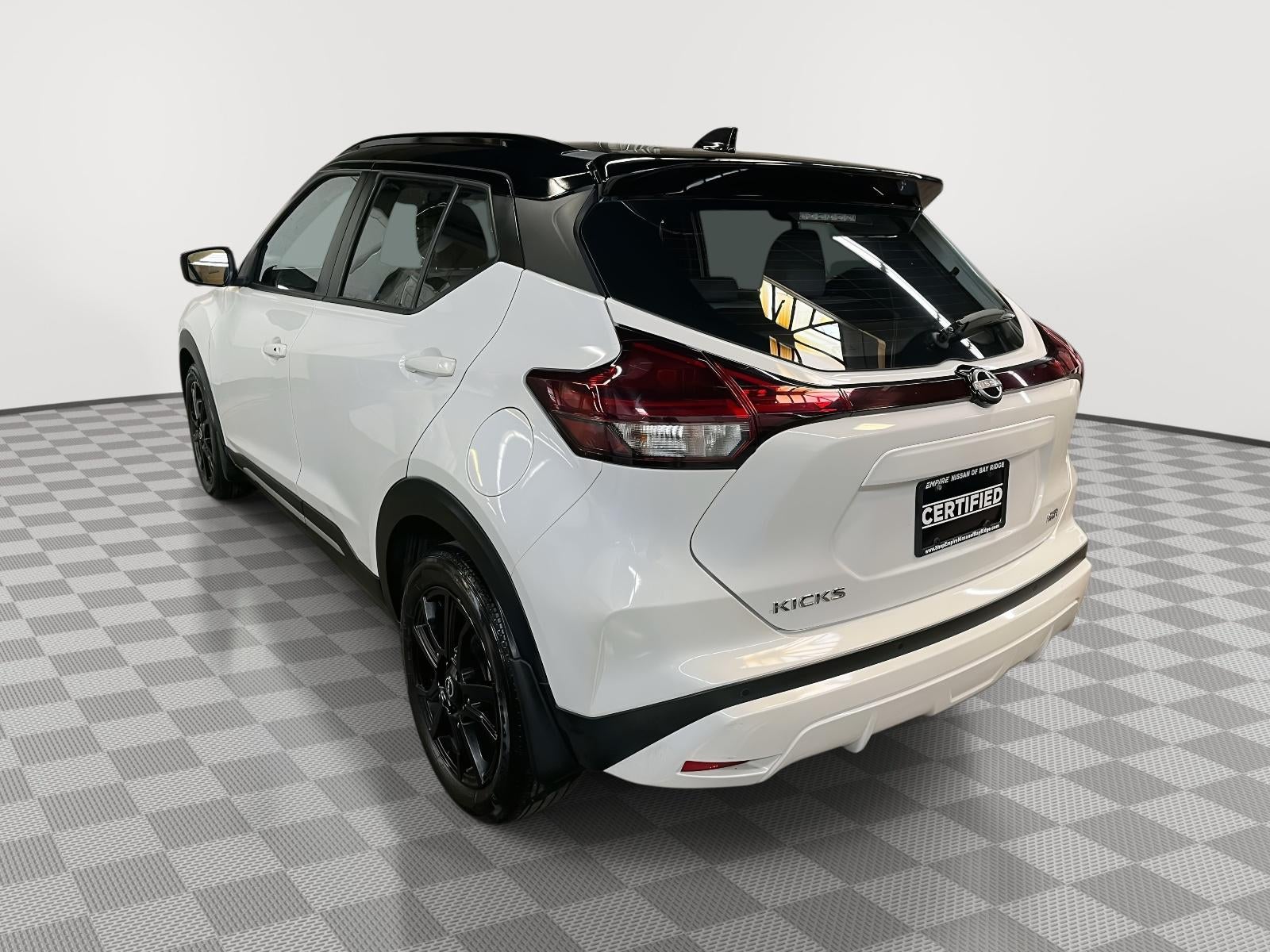2023 Nissan Kicks SR Xtronic CVT