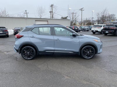 2024 Nissan Kicks SR Xtronic CVT