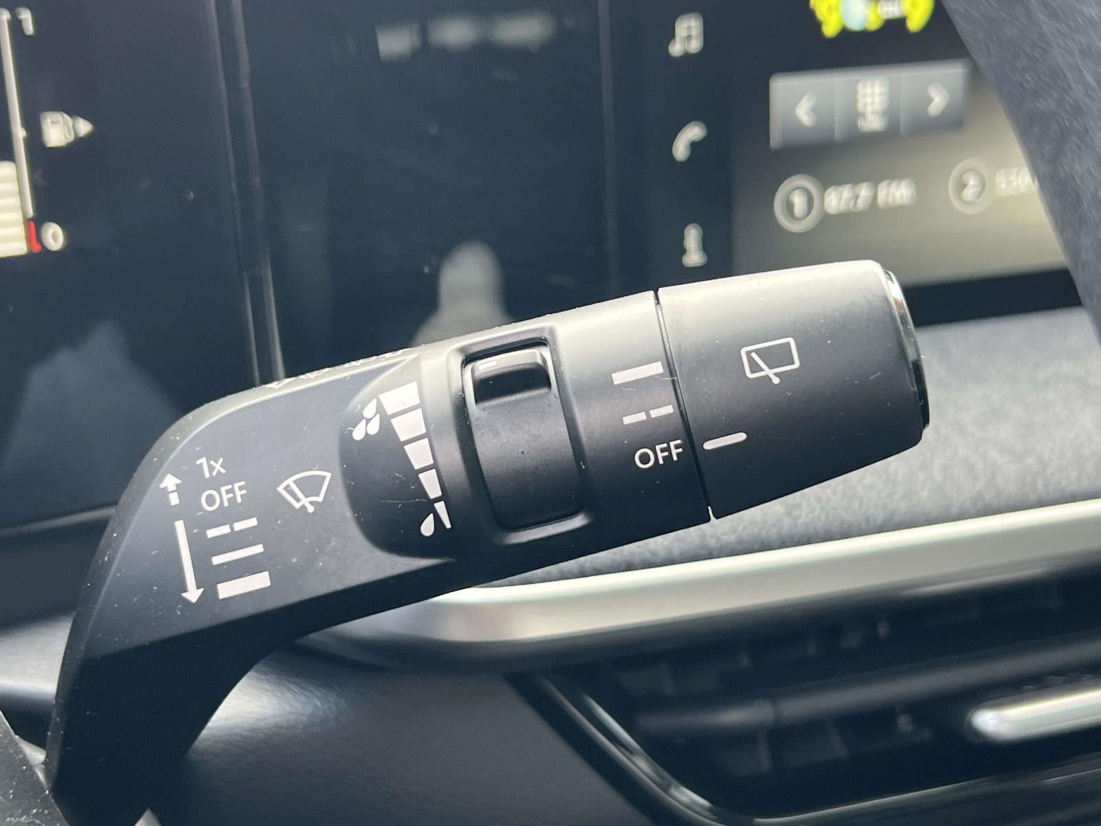 2025 Nissan Kicks SV Intelligent AWD
