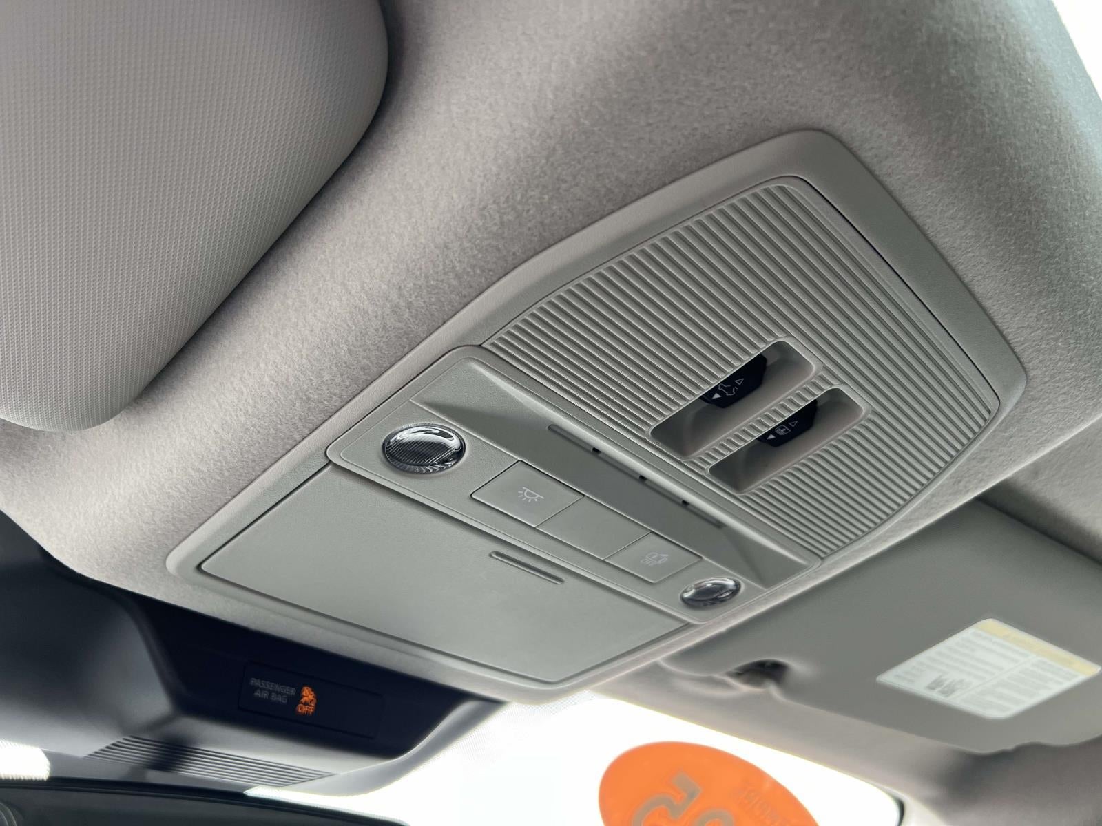 2025 Nissan Kicks SV Intelligent AWD