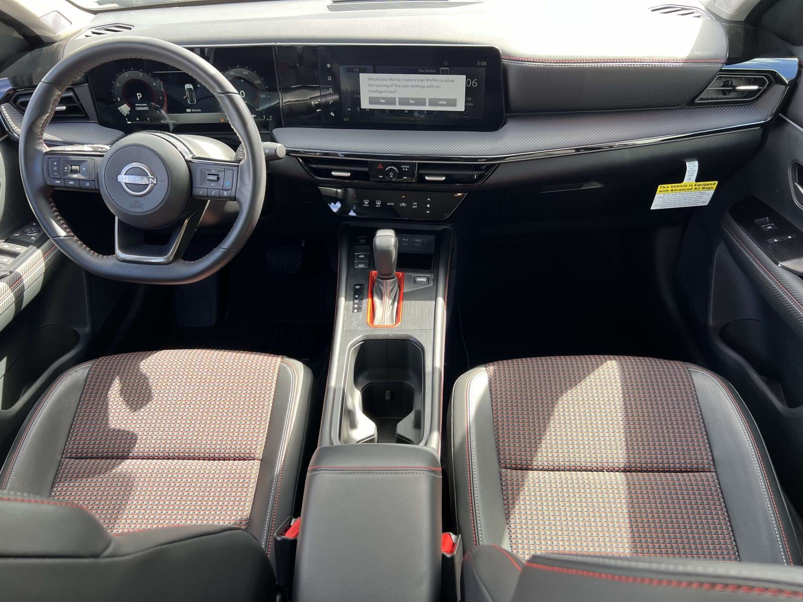 2025 Nissan Kicks SR FWD