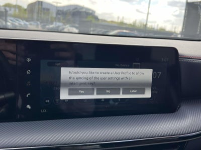 2025 Nissan Kicks SR FWD