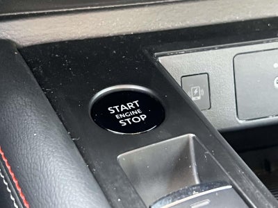 2025 Nissan Kicks SR FWD