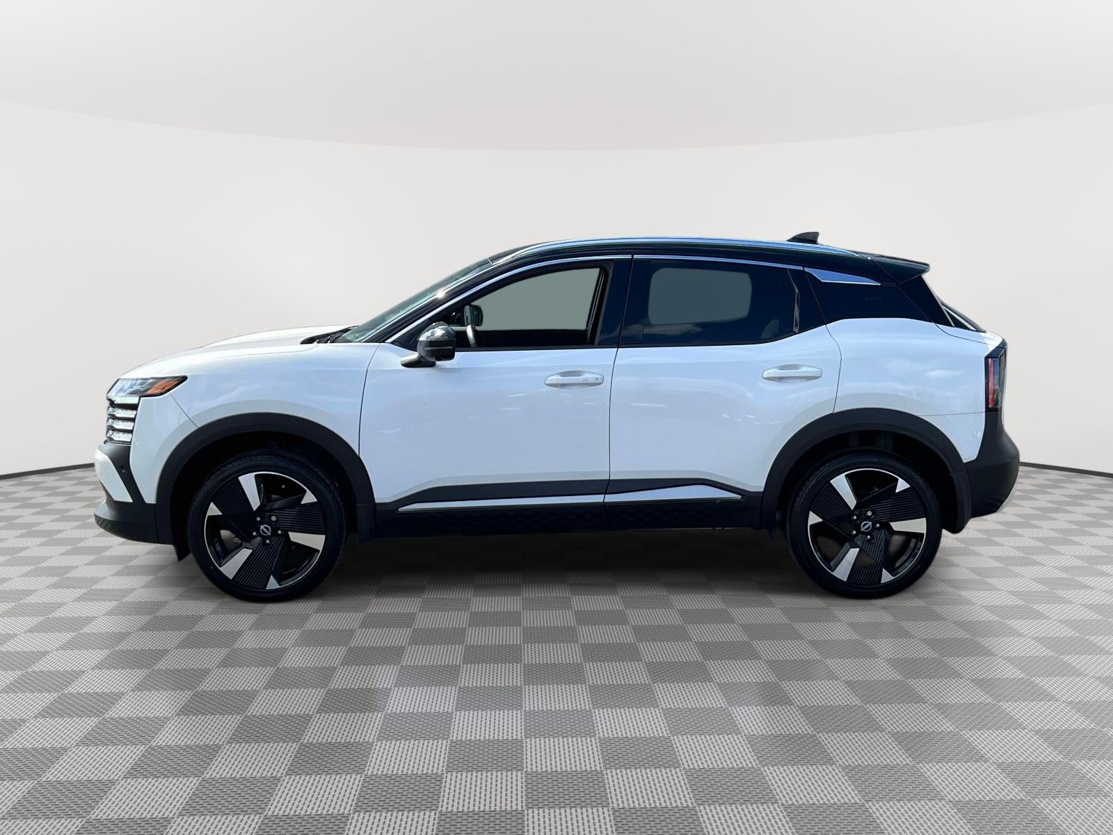 2025 Nissan Kicks SR FWD