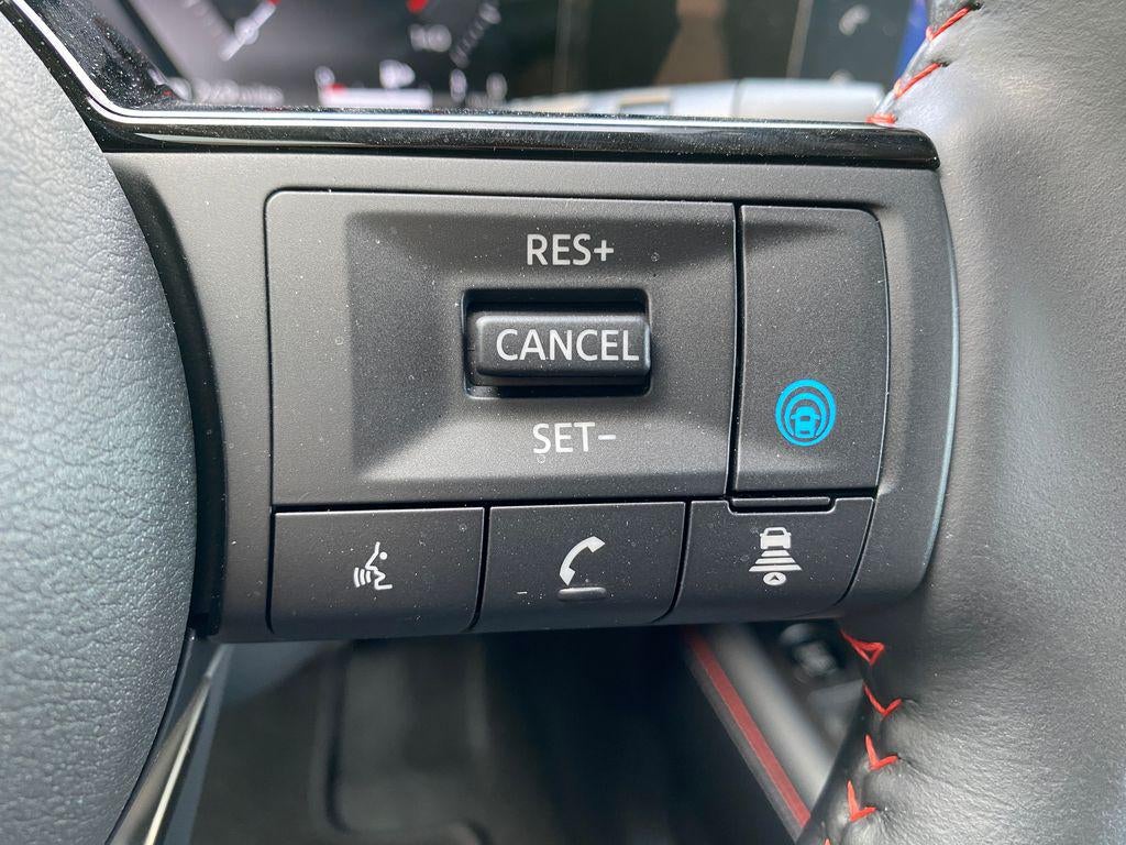 2025 Nissan Kicks SR Intelligent AWD