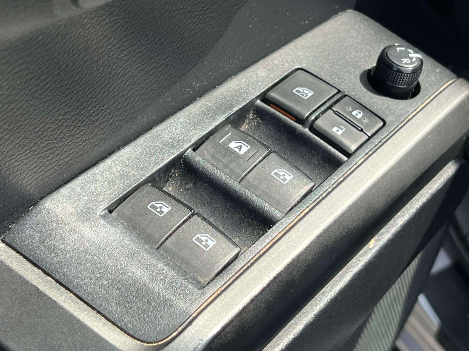 2020 Toyota Tacoma SR5 V6