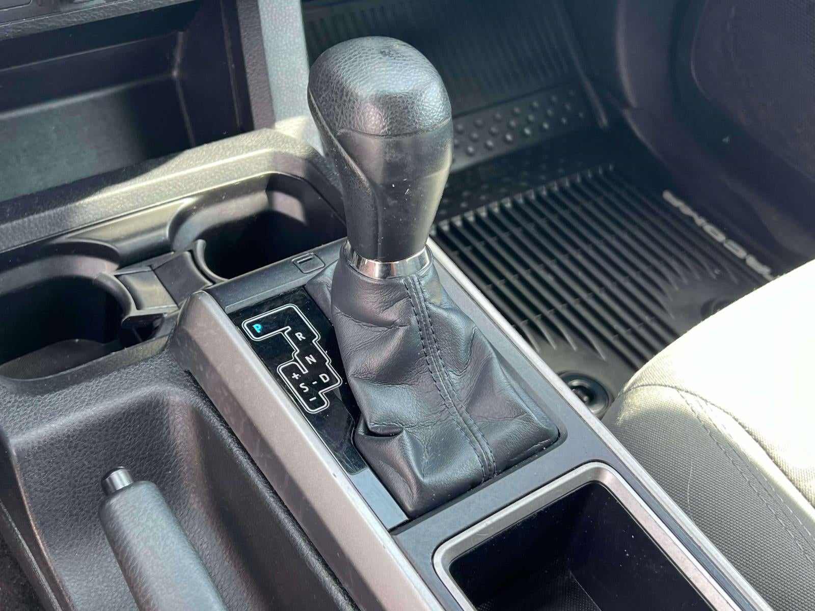 2020 Toyota Tacoma SR5 V6