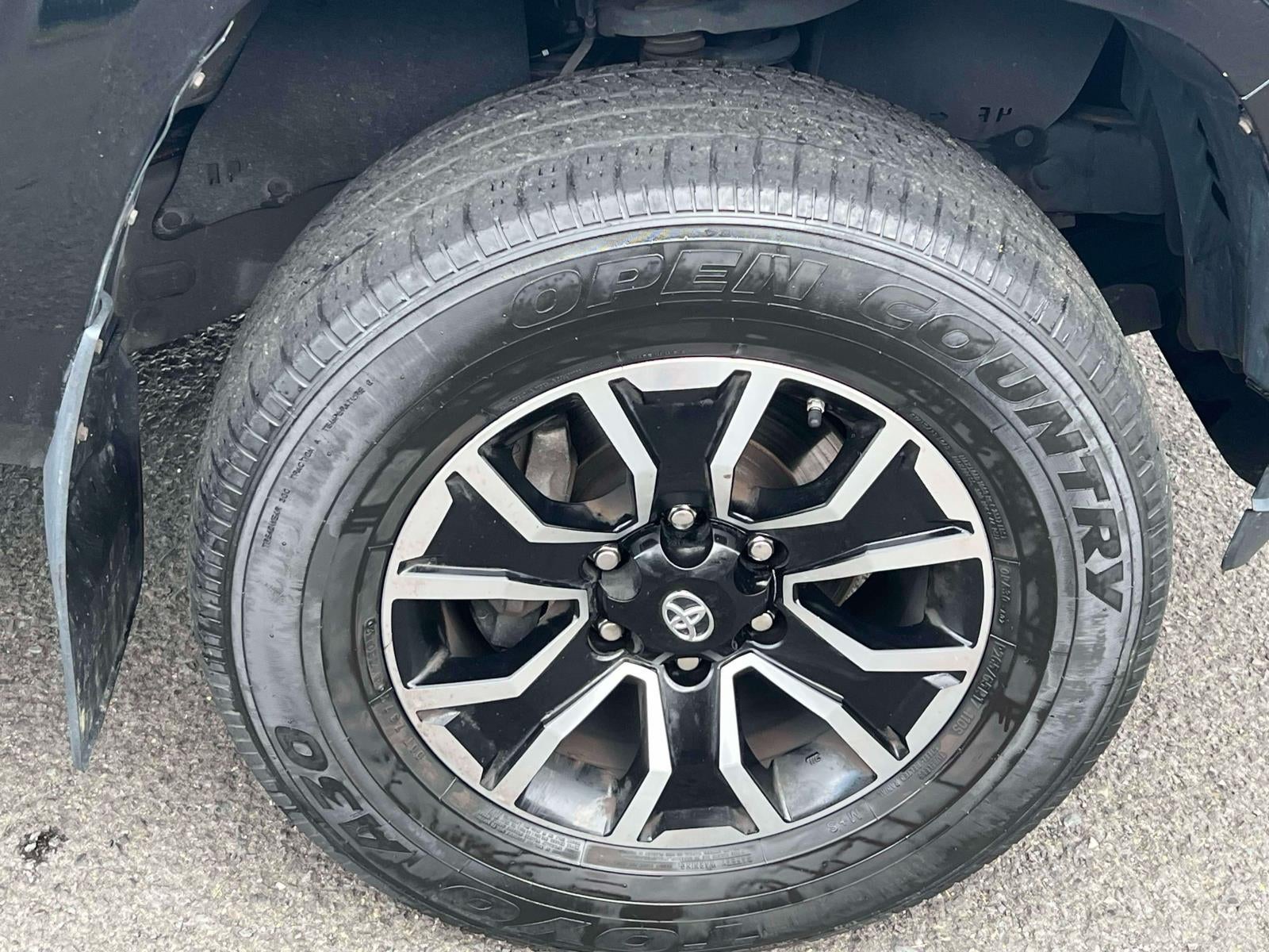 2022 Toyota Tacoma SR V6