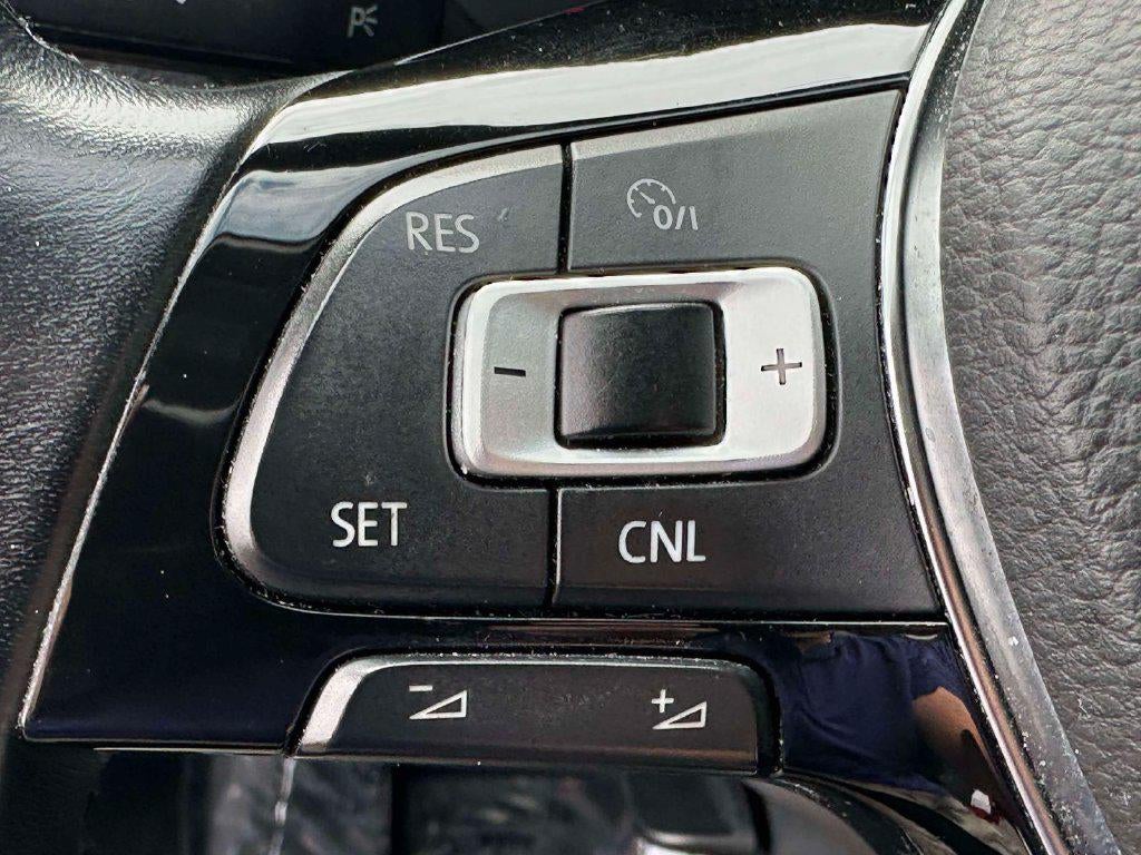 2018 Volkswagen Tiguan 2.0T SE
