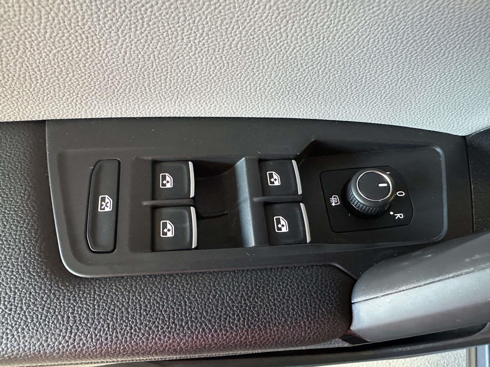 2019 Volkswagen Tiguan 2.0T SE