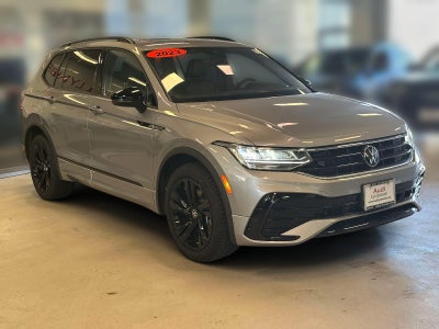 2023 Volkswagen Tiguan 2.0T SE R-Line Black