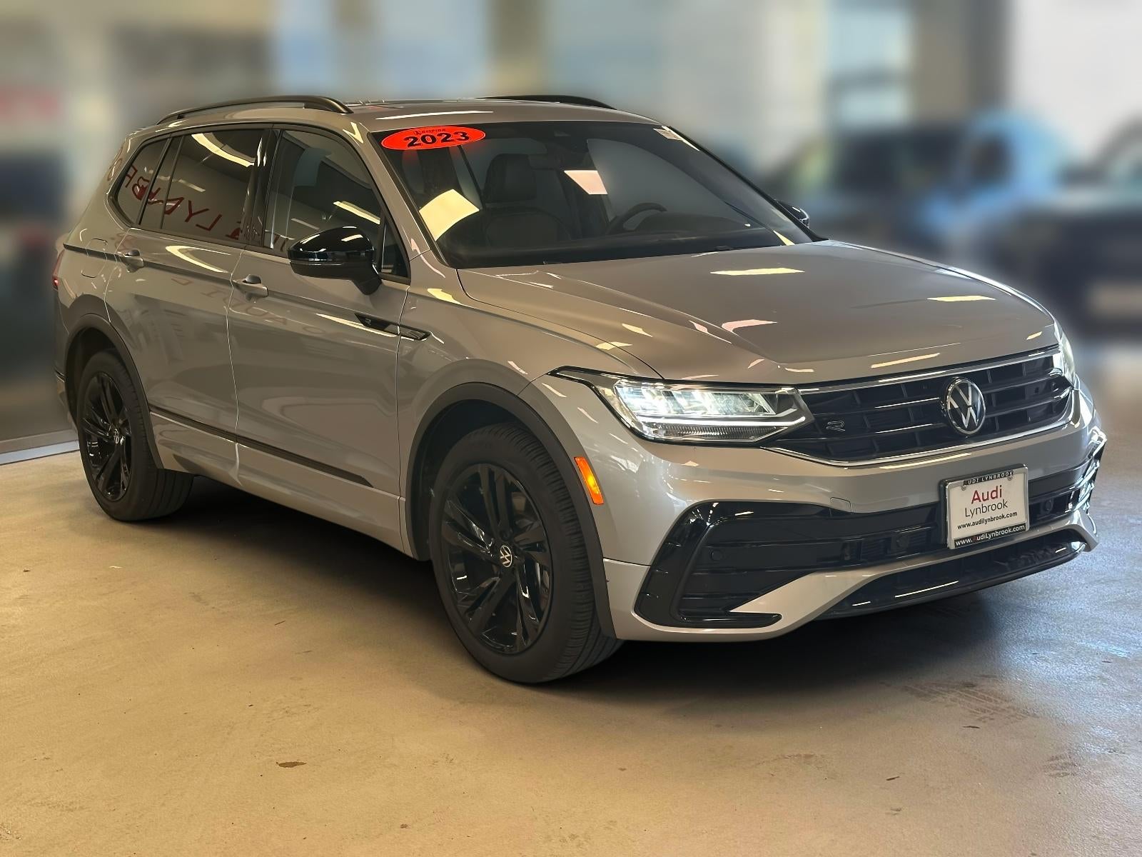 2023 Volkswagen Tiguan 2.0T SE R-Line Black